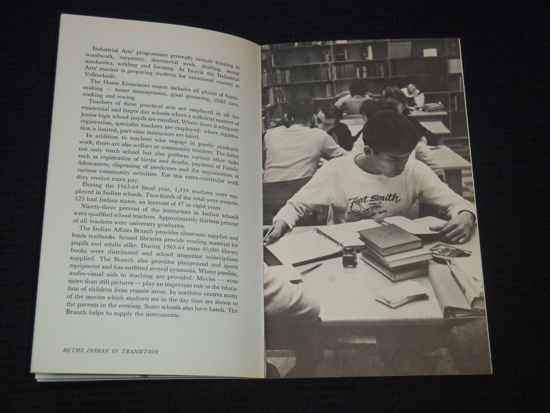 1964 THE INDIAN IN TRANSITION - INDIAN EDUCATION BOOK - J 7375