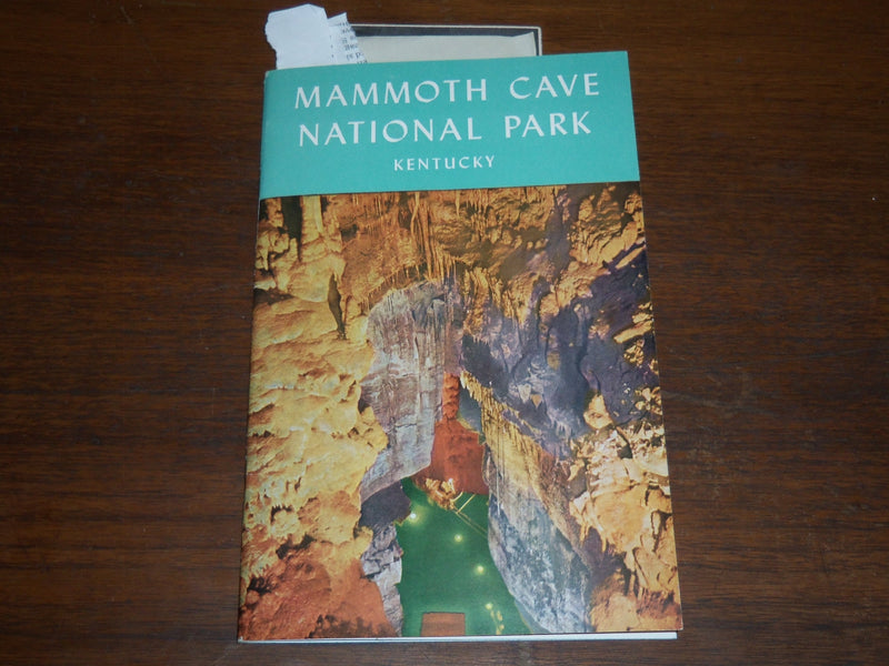 1951 MAMMOTH CAVE NATIONAL PARK PICTORIAL STUDY BOOK - KENTUCKY - K 1189
