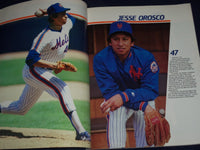 1986 NEW YORK METS OFFICIAL TEAM YEARBOOK REVISED ED. - 25TH ANNIVERSARY - J 398
