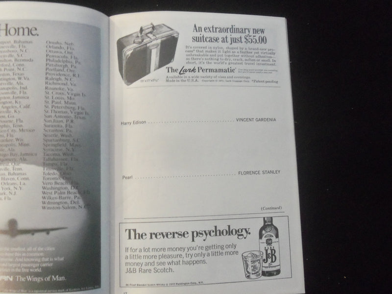 1972 THE PRISONER OF SECOND AVENUE PLAYBILL - FALK & GRANT SIGNATURES - J 8220