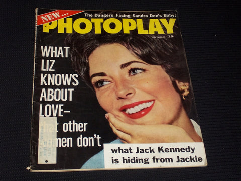 1961 SEPTEMBER PHOTOPLAY MAGAZINE - ELIZABETH TAYLOR FRONT COVER - E 1932