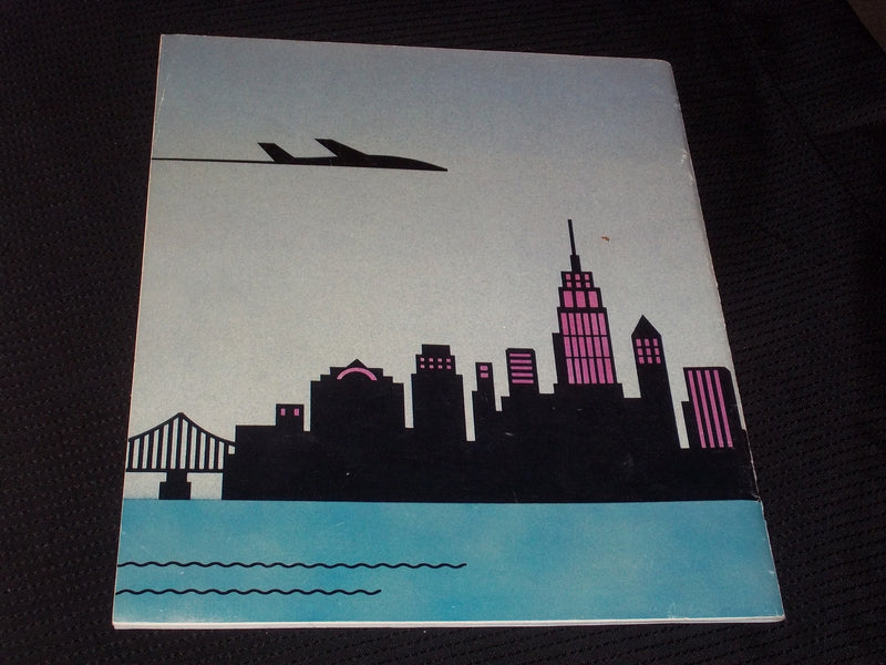 1988 MARCH SYRACUSE UNIVERSITY MAGAZINE - SU & NYC FRONT COVER - E 4793