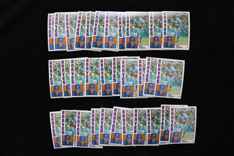 PHIL NIEKRO 1984 TOPPS BASEBALL CARDS - CARD #650 - NM-MT - LOT OF 32 - #49