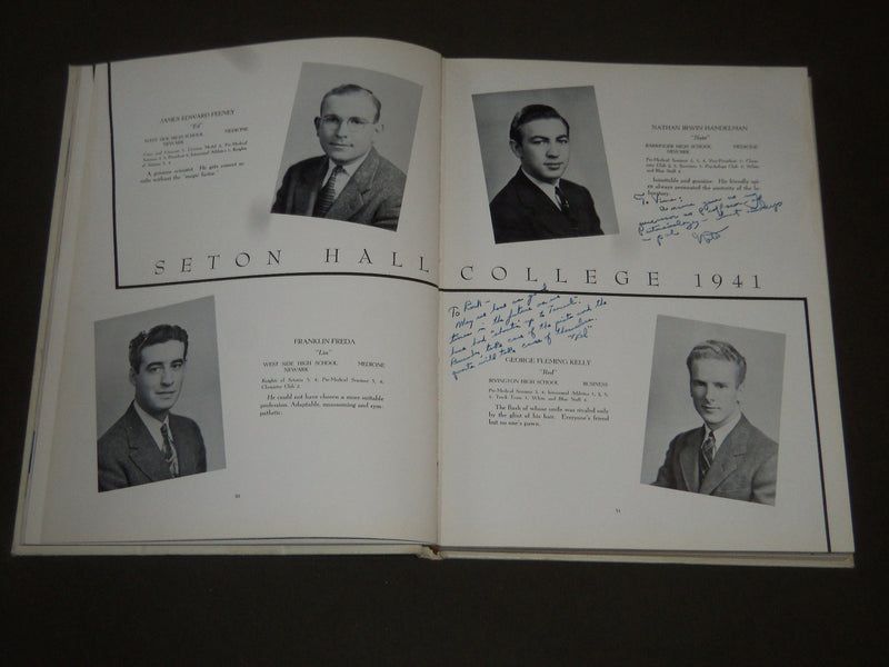 1941 WHITE & BLUE SETON HALL COLLEGE YEARBOOK- SOUTH ORANGE NEW JERSEY - YB 1076