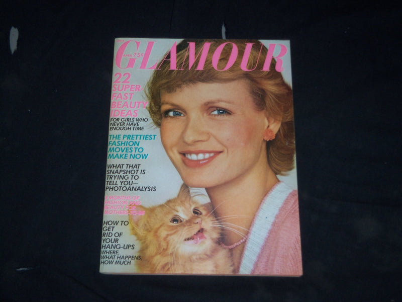 1974 APRIL GLAMOUR MAGAZINE - BESHKA SORENSON COVER - B 147