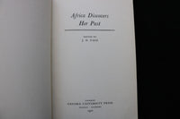 1970 AFRICA DISCOVERS HER PAST SOFTCOVER BOOK EDITED BY J.D. FAGE - K 3495