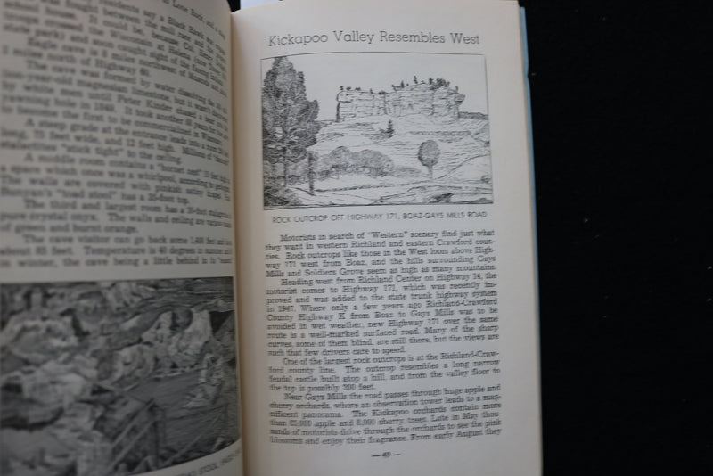 1948 SOUTHWEST WISCONSIN THE BLACKHAWK COUNTRY TRAVEL GUIDE - SOFTCOVER - K 2233