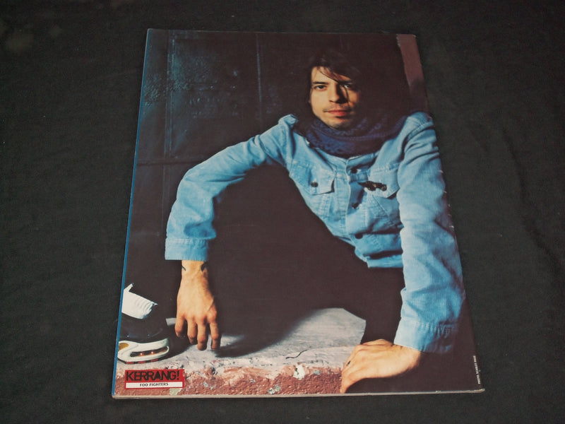 2000 DECEMBER 9 KERRANG! MAGAZINE - DAVE GROHL - SP 6358