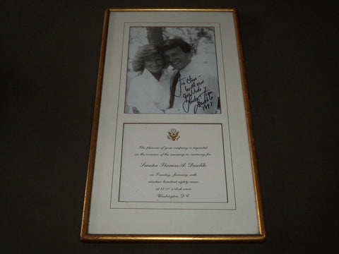 1987 LINDA & TOM DASCHLE SIGNED PHOTO & INVITATION FRAMED 12 X 21 3/4