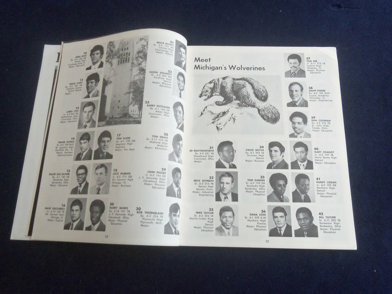 1971 SEP 18 FOOTBALL PROGRAM - UNIVERSITY OF MICHIGAN VS UNIV VIRGINIA - ST 7177