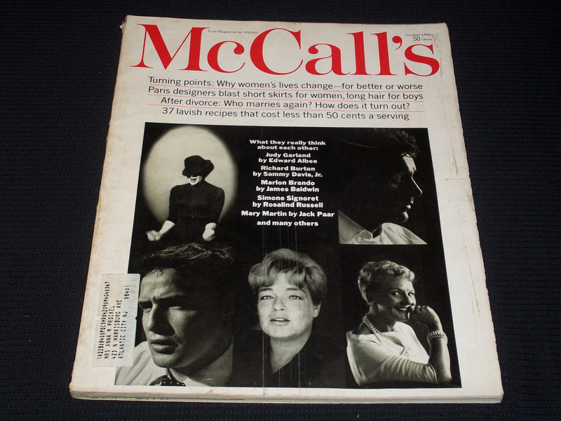 1966 OCTOBER MCCALL'S MAGAZINE - BRANDO GARLAND FRONT COVER - E 4493