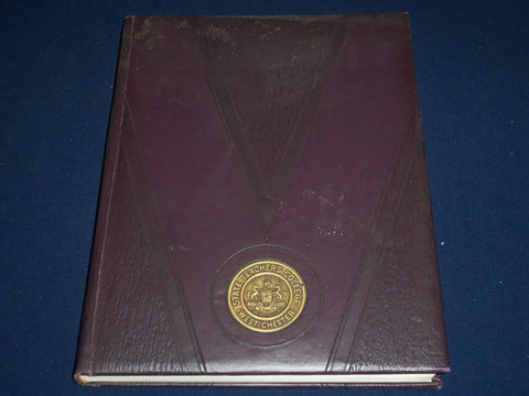 1942 SERPENTINE STATE TEACHERS COLLEGE YEARBOOK - WEST CHESTER PA - YB 345