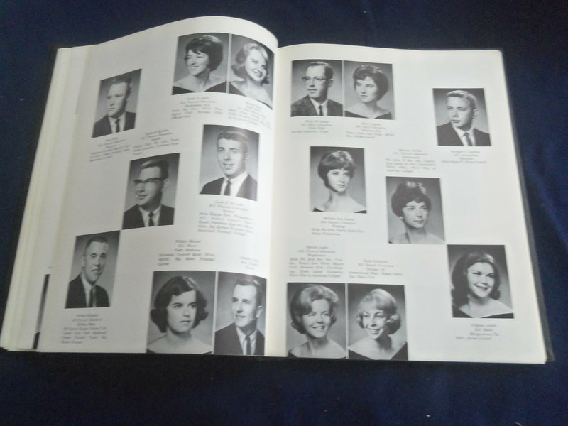 1964 CAYUGAN ITHACA COLLEGE YEARBOOK - ITHACA, NEW YORK - YB 2776