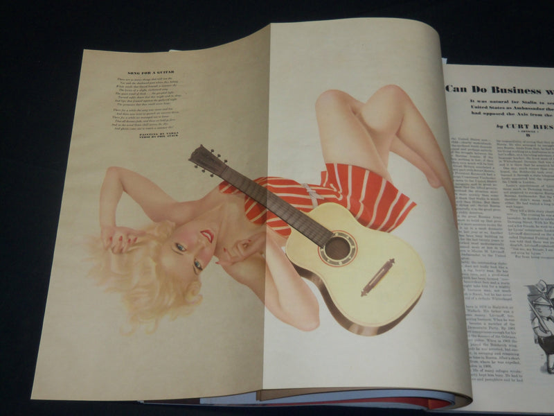 1942 OCTOBER ESQUIRE MAGAZINE - VARGA ILLUSTRATION - NICE COVER & ADS - ST 5707
