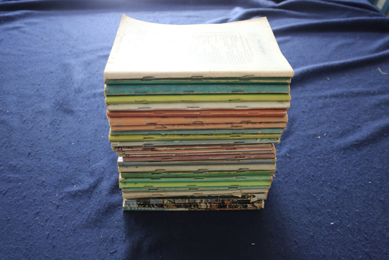 1940-1949 READER'S DIGEST MAGAZINE - LOT OF 26 - O 3441