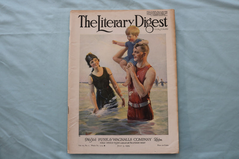 1919 JULY 5 THE LITERARY DIGEST MAGAZINE - FAMILY IN THE OCEAN COVER - E 26616