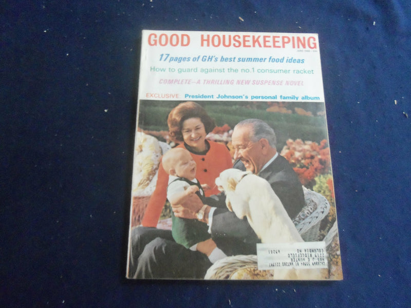 1968 JUNE GOOD HOUSEKEEPING MAGAZINE - PRESIDENT JOHNSON'S FAMILY ALBUM - F 514X