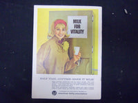 1965 NOVEMBER 13 NORTH CAROLINA VS. NOTRE DAME FOOTBALL PROGRAM - J 2141