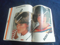 1976 MARCH GLAMOUR MAGAZINE - SHAUN CASEY COVER - FASHION - B 4165N