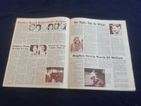 1976 MAY 23 MODERN PEOPLE NEWSPAPER - HOWARD HUGHES DEAD TEN YEARS - NP 5697