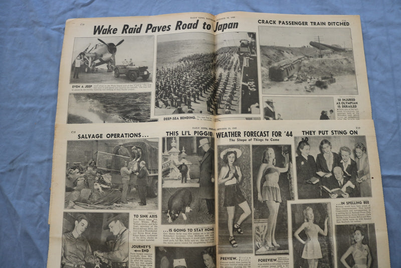 1943 NEW YORK DAILY NEWS CENTERFOLDS - WORLD WAR II - LOT OF 171 - O 3829