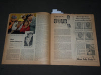 1961 DECEMBER 24 SUNDAY NEWS COLOROTO MAGAZINE - FOOTBALL COLOR PHOTOS - J 2870
