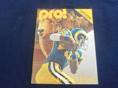 1980 SEPTEMBER 28 PRO MAGAZINE - NY GIANTS VS. LOS ANGELES RAMS - SP 4714Z