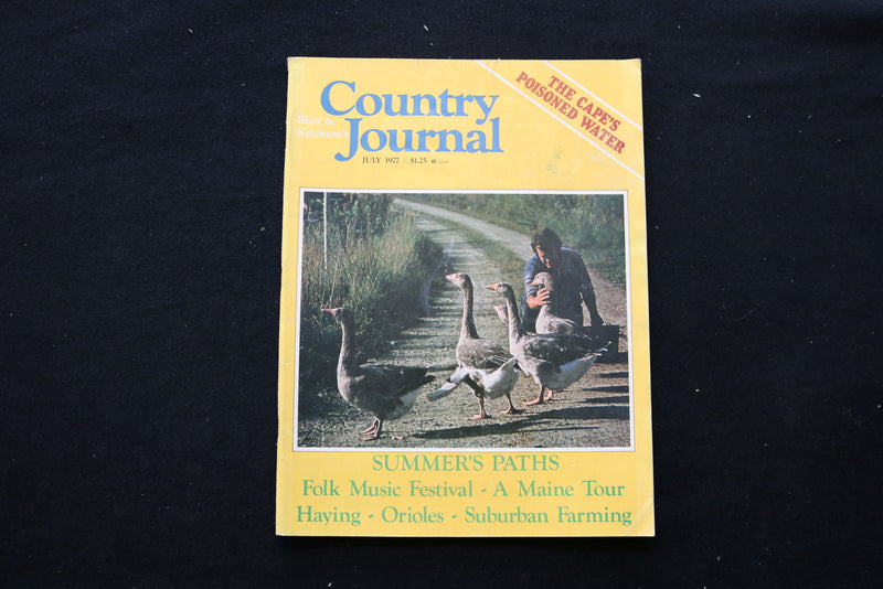 1977 JULY COUNTRY JOURNAL MAGAZINE - PASSING ON THE ROADSIDE COVER - E 10199