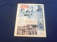 1973 APRIL 29 MODERN PEOPLE NEWSPAPER - BOB HOPE & JACK BENNY - NP 5676