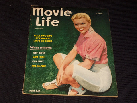 1953 NOVEMBER MOVIE LIFE MAGAZINE - DORIS DAY FRONT COVER - E 3000