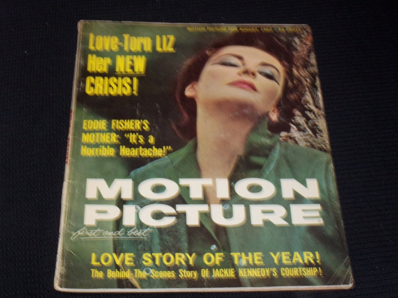1962 AUGUST MOTION PICTURE MAGAZINE - ELIZABETH TAYLOR FRONT COVER - E 3923