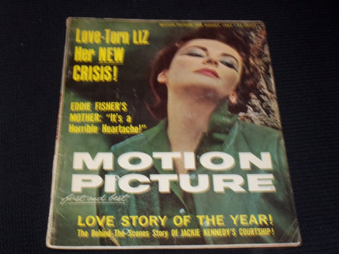 1962 AUGUST MOTION PICTURE MAGAZINE - ELIZABETH TAYLOR FRONT COVER - E 3923