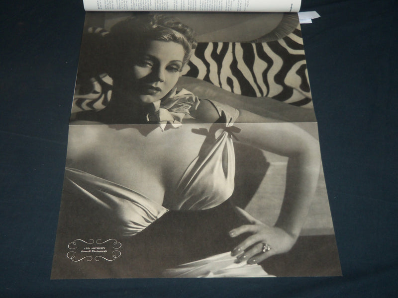 1940 AUGUST ESQUIRE MAGAZINE - HURRELL PHOTO - NICE COVER & ADS - ST 5712