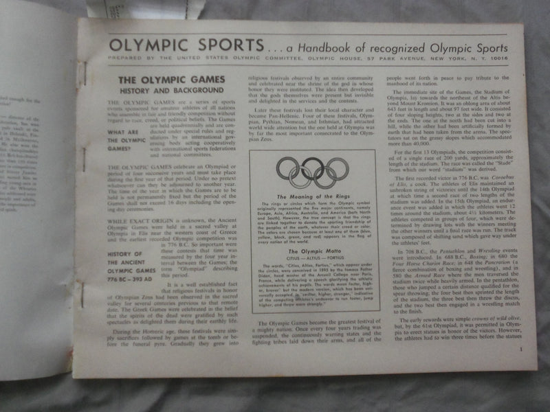1964 OLYMPIC SPORTS - A HANDBOOK SOFTCOVER BOOK - K 270