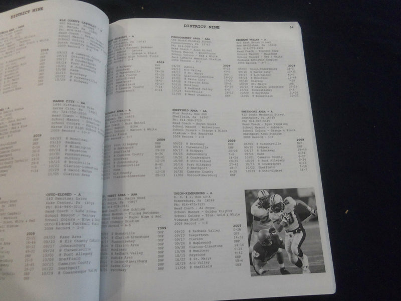 2010 PENNSYLVANIA FOOTBALL NEWS RESOURCE GUIDE - SCHEDULES & RECORDS - ST 4878I