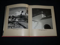 1988 IN THE WAKE OF THE PORTUGUESE NAVIGATORS BOOK - KENNETH JAY LANE - D 447