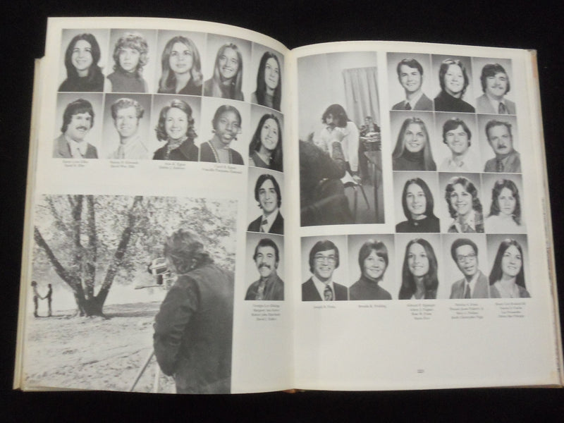 1974 THE SEAL TRENTON STATE COLLEGE YEARBOOK - TRENTON, NEW JERSEY - YB 3152