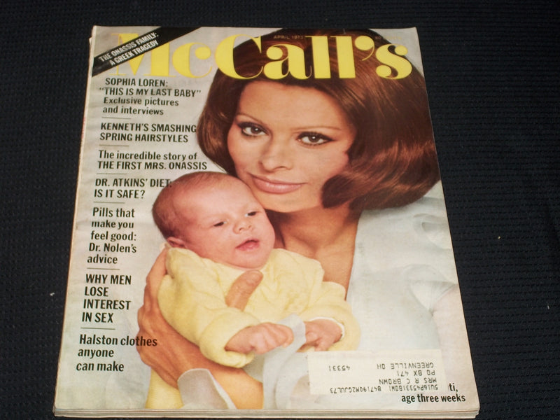 1973 APRIL MCCALL'S MAGAZINE - SOPHIA LOREN FRONT COVER - E 696