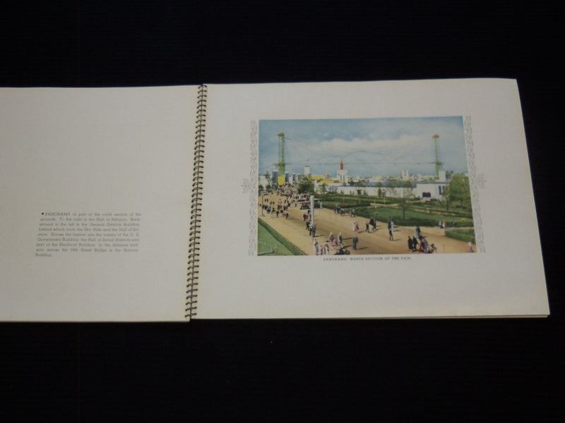 1934 CENTURY OF PROGRESS OFFICIAL PICTURES IN COLOR BOOK - J 7326