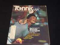 1977 NOVEMBER TENNIS USA MAGAZINE - WENDY TURNBULL FRONT COVER - E 2360