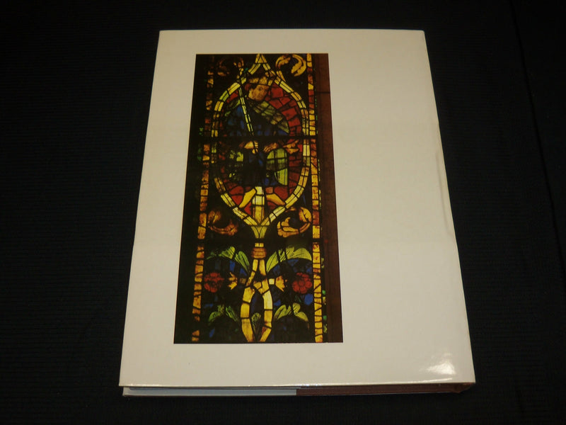 1982 LAS VIDRIERAS DE LA CATEDRAL DE LEON HARDCOVER BOOK - R 604G