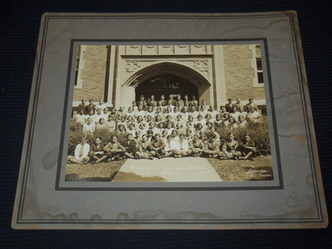 1931 CLARENCE E. THOMPSON SCHOOL CLASS MOUNTED PHOTO - 12x14 - #189