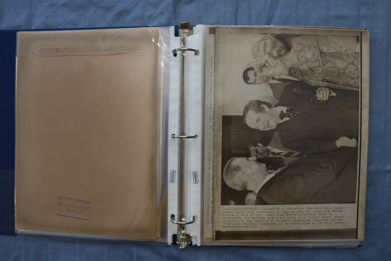 1960'S-1970'S POLITICAL ORIGINAL NEWS PHOTOS ALBUM - 27 PHOTOS - #35