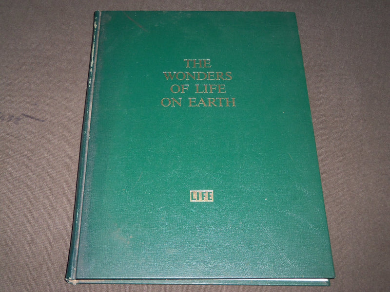 1960 THE WONDERS OF LIFE ON EARTH BOOK PUBLISHED BY TIME-LIFE - I 1570