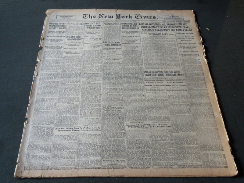 1925 MARCH 25 NEW YORK TIMES - SINCLAIR GRANT VOID, SOVIET COURT HOLDS - NT 7184