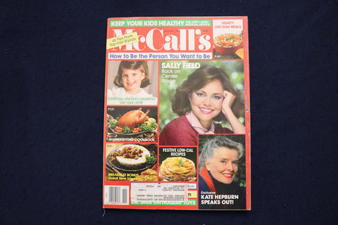 1989 NOVEMBER MCCALL'S MAGAZINE - SALLY FIELD COVER - E 18161
