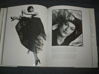 1998 ICONS & DOLLS BY JACK MITCHELL - HARD COVER BOOK - I 1843