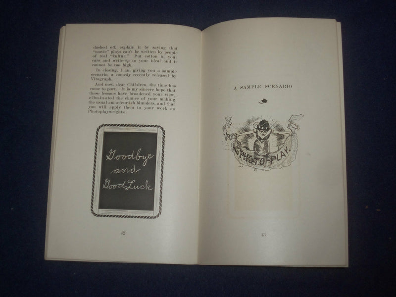 1915 THE PHOTO PLAYWRIGHTS PRIMER - L. CASE RUSSELL - J 6410