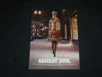 2000 DECEMBER YAHOO INTERNET LIFE MAGAZINE - 2001 A CYBERSPACE ODYSSEY - SP 5921
