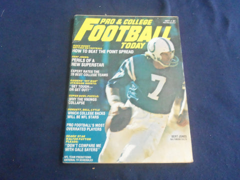 1977 PRO & COLLEGE FOOTBALL TODAY MAGAZINE - BERT JONES COVER - SP 6481J
